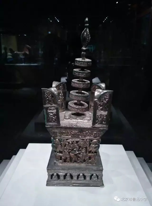 09展出的鎏金银阿育王塔.webp.jpg
