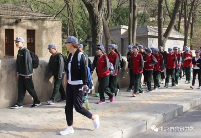 33汪老师我们爱您.webp.jpg