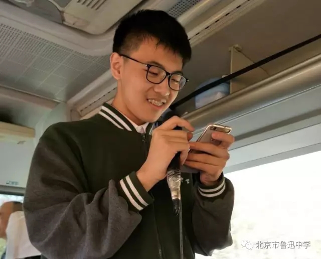 20受老区的革命精神和陕西独有的特色文化感染.webp.jpg